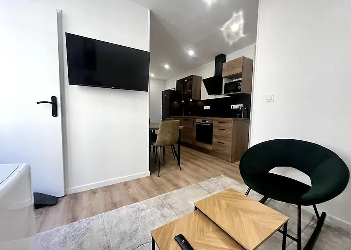 Idealement Situe Clermont-Ferrand